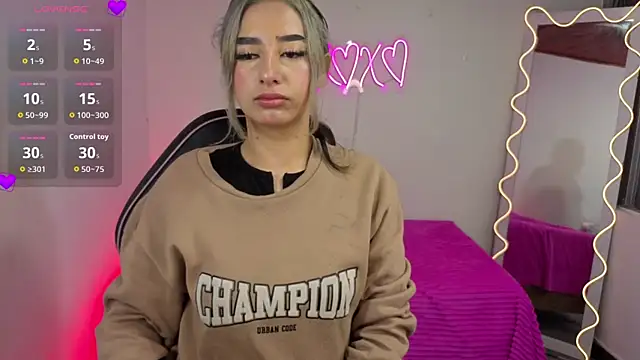 Snapshot of Malory_tay1 chatting on November 7, 2025, 6:41 pm Malory tay1 online show from November 7, 2025, 6:41 pm