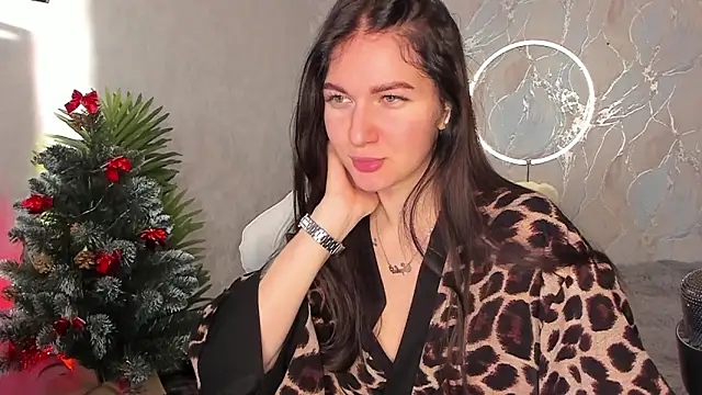 babyisperfect online show from December 17, 2025, 4:18 am