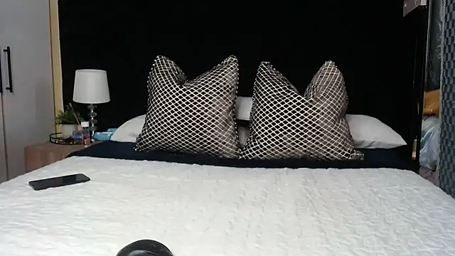 sexdevolxx online show from January 8, 2026, 4:59 am