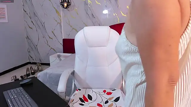 loress ass mature online show from May 14, 2026, 6:37 pm