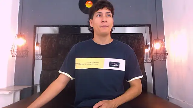 Jhojan twink online show from March 25, 2026, 1:39 pm