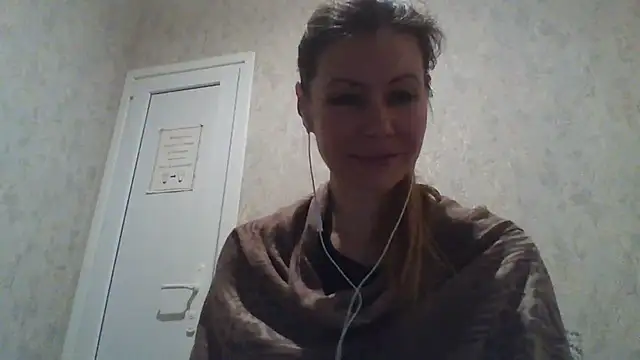 Snapshot of Eva_Neon chatting on March 15, 2025, 9:49 pm Eva Neon online show from March 15, 2025, 9:49 pm