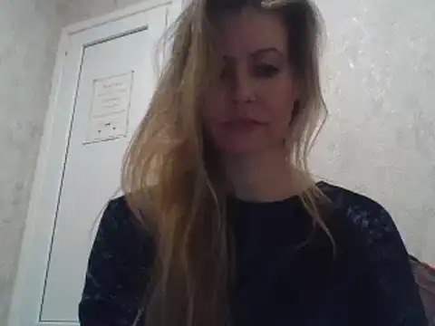 Snapshot of Eva_Neon chatting on March 19, 2025, 7:06 pm Eva Neon online show from March 19, 2025, 7:06 pm