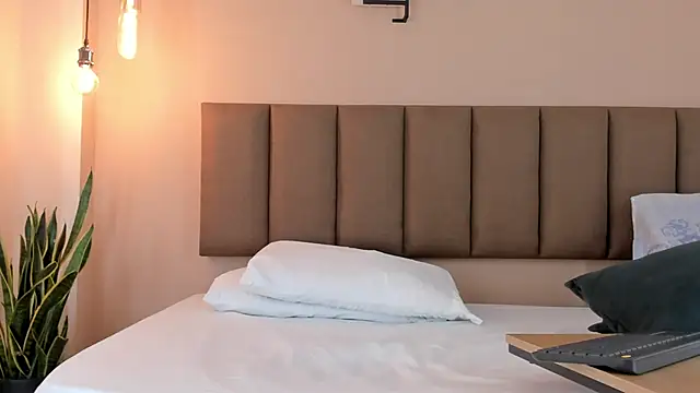 honeygray02 online show from November 27, 2025, 3:30 am