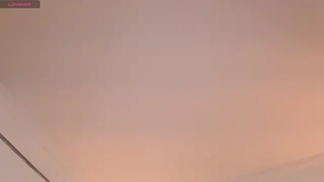 Valen ross  online show from September 9, 2025, 9:58 pm