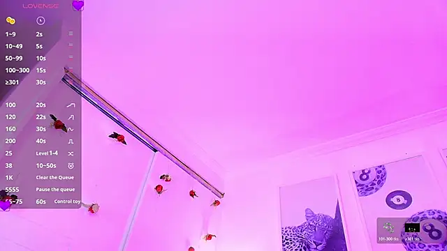 Valen ross  online show from February 16, 2026, 10:17 pm