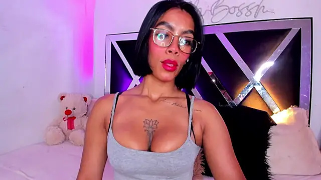 Fiorella-Bossh online show from October 10, 2025, 4:00 am