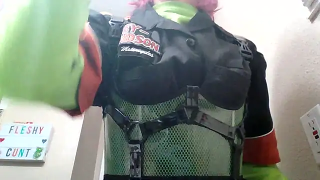 Snapshot of Harley_cams chatting on March 16, 2025, 6:23 pm Harley cams online show from March 16, 2025, 6:23 pm