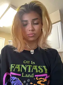 Snapshot of Harley_cams chatting on October 26, 2025, 6:14 pm Harley cams online show from October 26, 2025, 6:14 pm