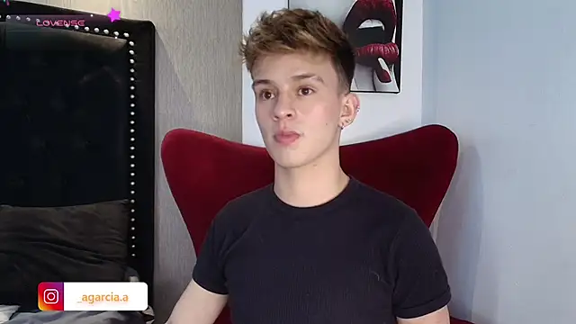 LiamWildx20 online show from February 6, 2026, 3:22 am