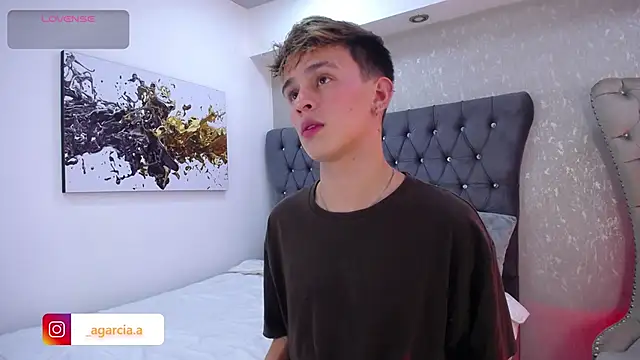 LiamWildx20 online show from March 4, 2026, 5:35 am