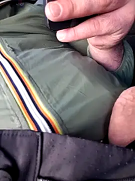 Maurzioxh online show from January 8, 2026, 1:13 pm