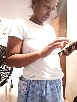 Snapshot of sexylira chatting on September 22, 2025, 9:44 am sexylira online show from September 22, 2025, 9:44 am