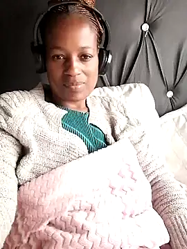 Snapshot of sexylira chatting on November 16, 2025, 12:44 pm sexylira online show from November 16, 2025, 12:44 pm