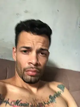 Snapshot of HenriquePhn chatting on June 30, 2026, 4:41 pm HenriquePhn online show from June 30, 2026, 4:41 pm