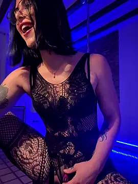 Snapshot of missninasparkle chatting on September 15, 2025, 8:20 pm missninasparkle online show from September 15, 2025, 8:20 pm