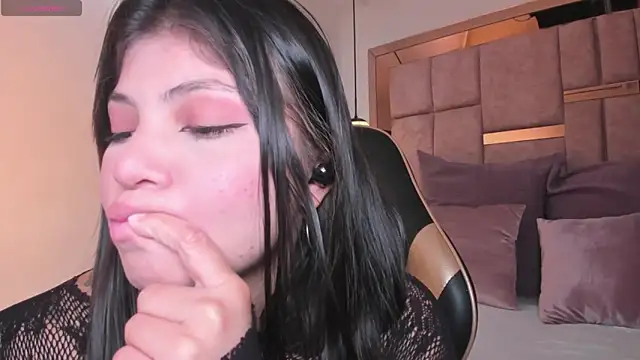 abby roux online show from February 27, 2026, 4:45 am