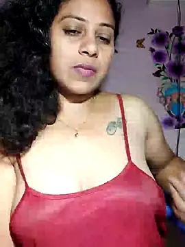 Snapshot of JENNIFERtamil chatting on February 19, 2026, 9:22 pm JENNIFERtamil online show from February 19, 2026, 9:22 pm