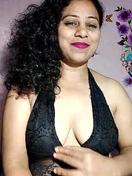 Snapshot of JENNIFERtamil chatting on March 18, 2026, 8:01 pm JENNIFERtamil online show from March 18, 2026, 8:01 pm