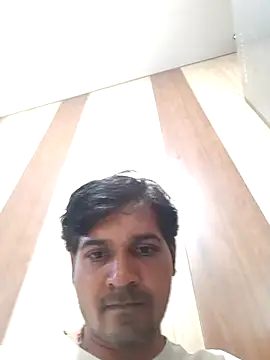 Snapshot of johnny8731 chatting on July 12, 2026, 8:27 am johnny8731 online show from July 12, 2026, 8:27 am