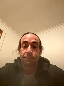 mastertittiefkr online show from September 13, 2025, 1:33 pm