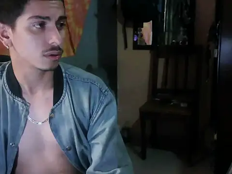 Y0urgodzeus online show from September 19, 2025, 4:07 pm