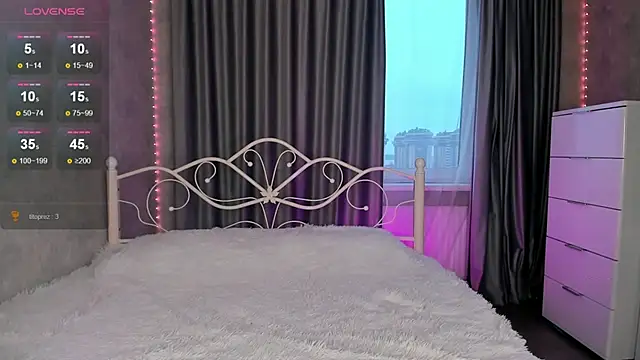 Snapshot of LilFlexxy chatting on November 11, 2025, 12:49 pm LilFlexxy online show from November 11, 2025, 12:49 pm