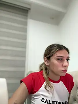 Snapshot of aliisonn__parker26 chatting on March 17, 2025, 10:17 pm aliisonn parker26 online show from March 17, 2025, 10:17 pm