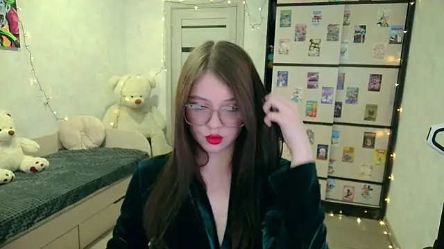 GinnyBlacky online show from October 10, 2025, 7:24 pm