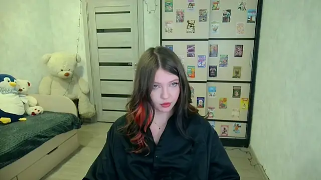 GinnyBlacky online show from April 22, 2026, 6:42 pm