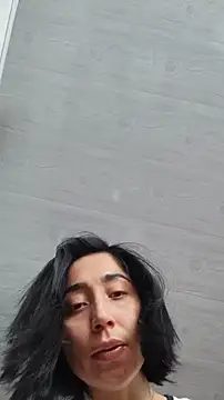 Elowyn online show from January 18, 2026, 8:23 pm