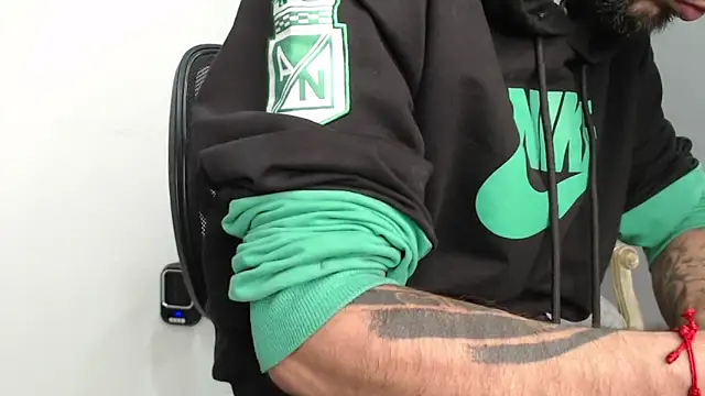 bigdick monster1 online show from May 31, 2026, 11:39 am