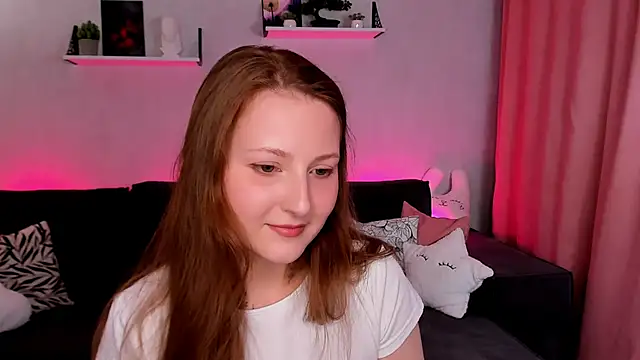Snapshot of VelvetCherry_ chatting on March 18, 2025, 12:25 pm VelvetCherry online show from March 18, 2025, 12:25 pm