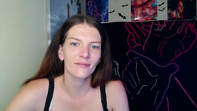 VanessaRey  online show from September 21, 2025, 6:26 am