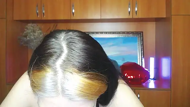 VanessaRey  online show from February 17, 2026, 4:24 pm