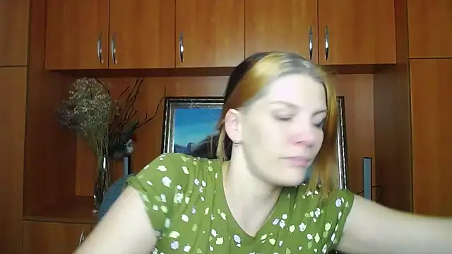 VanessaRey  online show from February 18, 2026, 5:47 am