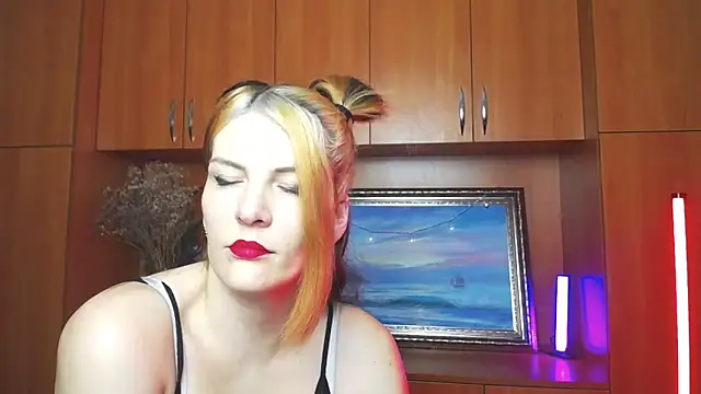 VanessaRey  online show from February 27, 2026, 6:30 pm