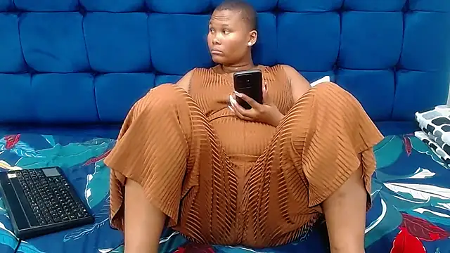 Snapshot of AriesCake chatting on February 8, 2026, 5:27 pm AriesCake online show from February 8, 2026, 5:27 pm