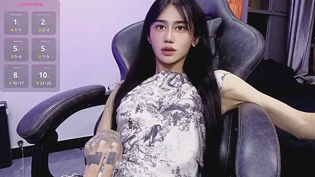 Snapshot of Rainbow-sweet chatting on May 24, 2026, 6:35 pm Rainbow-sweet online show from May 24, 2026, 6:35 pm