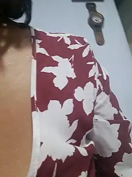 Amadamilf1980 online show from November 16, 2025, 1:00 am