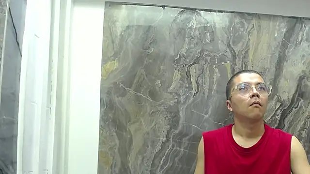 Snapshot of Andrew_Taylor09 chatting on March 20, 2025, 4:07 am Andrew Taylor09 online show from March 20, 2025, 4:07 am