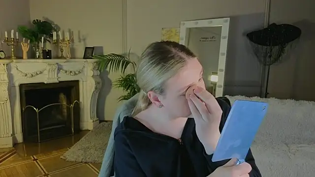 Jes Solar online show from September 24, 2025, 11:13 am