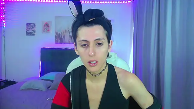 goth minerva online show from May 11, 2026, 1:39 pm