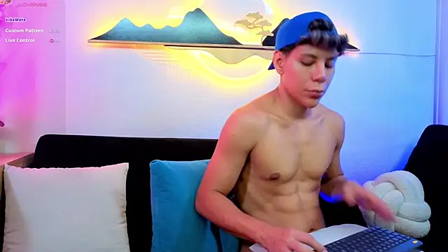 Almiboys online show from January 11, 2026, 10:37 pm