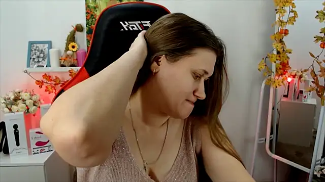 Lucky Lana online show from November 9, 2025, 2:10 am