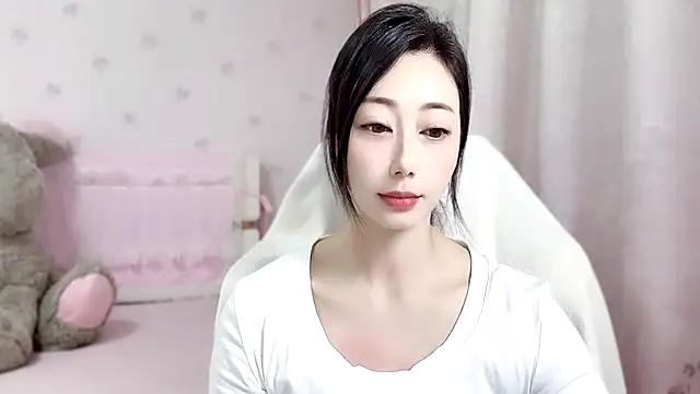 Snapshot of anjila888 chatting on October 28, 2025, 1:25 pm anjila888 online show from October 28, 2025, 1:25 pm