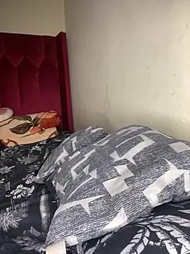 YummyMelanin117 online show from November 27, 2025, 11:40 pm