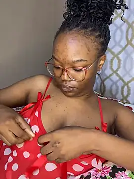 YummyMelanin117 online show from March 23, 2026, 4:00 pm