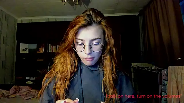 Snapshot of AngelaSwan chatting on October 19, 2025, 5:13 pm AngelaSwan online show from October 19, 2025, 5:13 pm