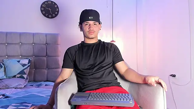 samxx muscle online show from September 22, 2025, 2:19 pm